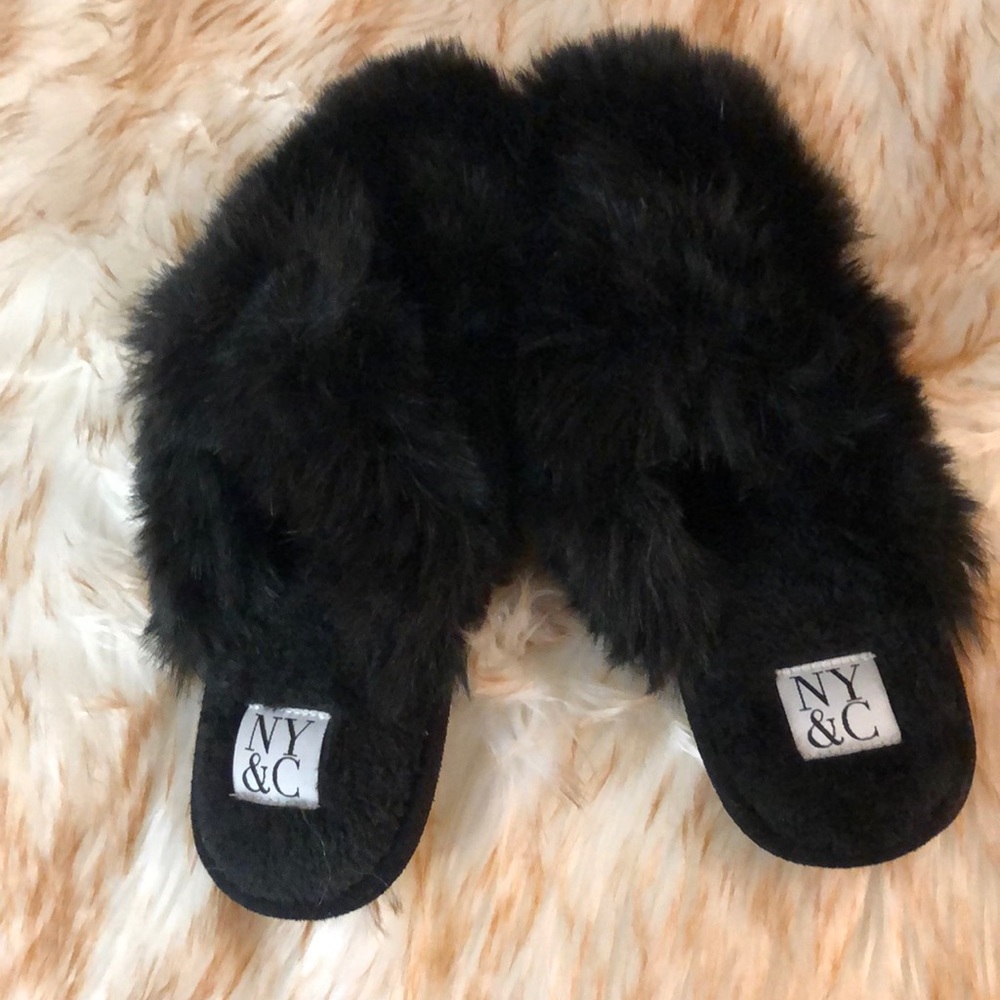 black furry slippers sz L (9-10)